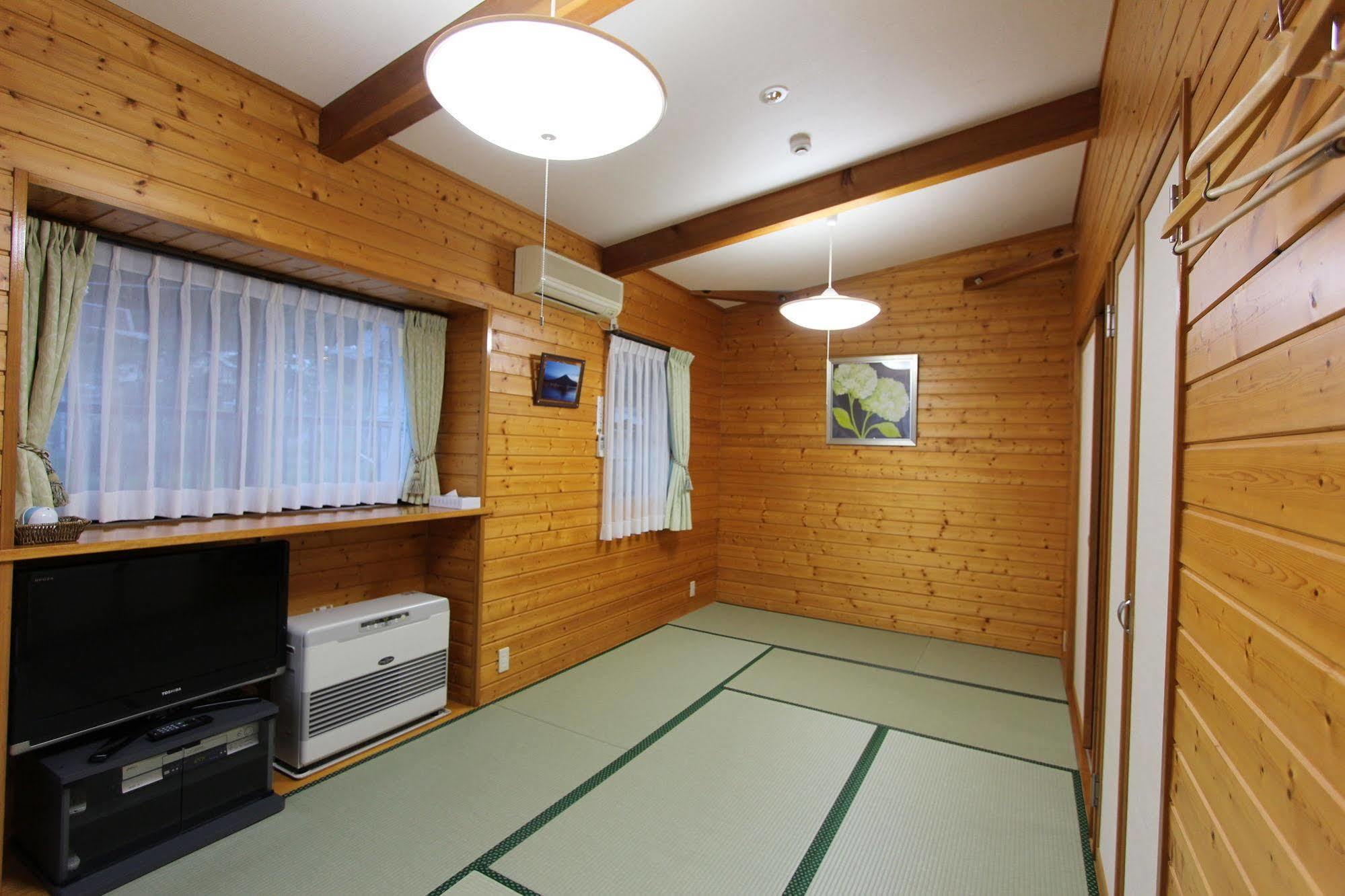 貸別荘 ウルルン河口湖 富士河口湖町 エクステリア 写真