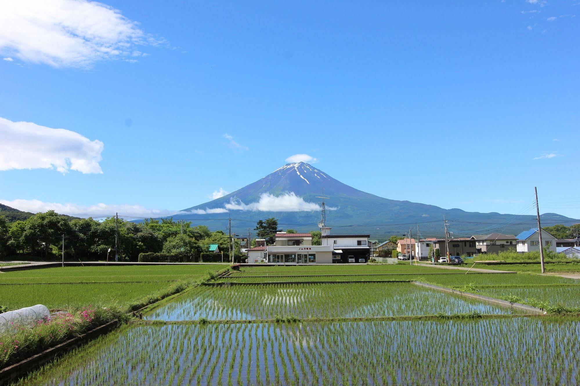 貸別荘 ウルルン河口湖 富士河口湖町 エクステリア 写真